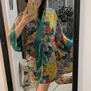 Vintage 80s Silky Floral Robe POCKETS Paste Bright